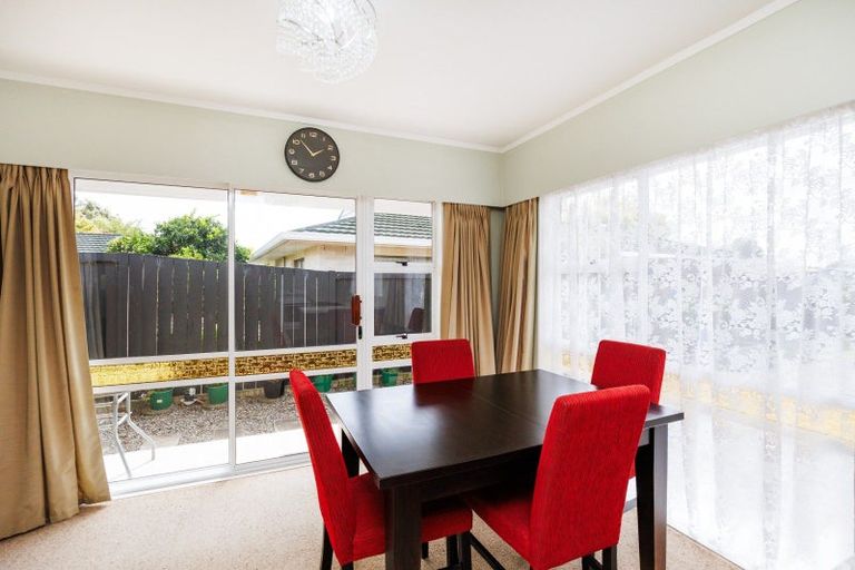 Photo of property in 12a Cecil Place, Cloverlea, Palmerston North, 4412