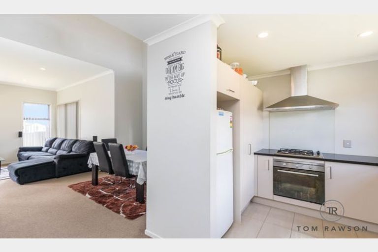 Photo of property in 13 Hirimate Place, Flat Bush, Auckland, 2019