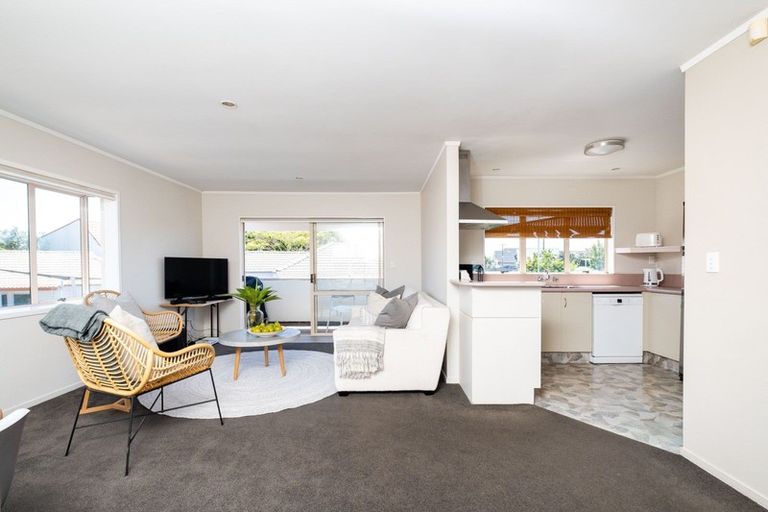 Photo of property in 1/184 Charles Street, Westshore, Napier, 4110