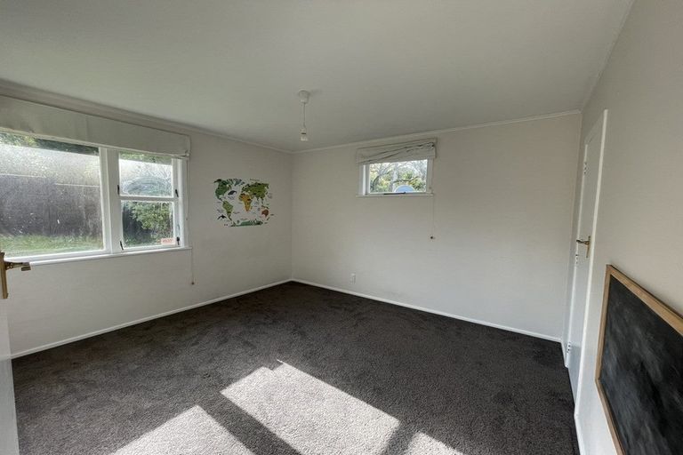 Photo of property in 68 Lake Road, Northcote, Auckland, 0627