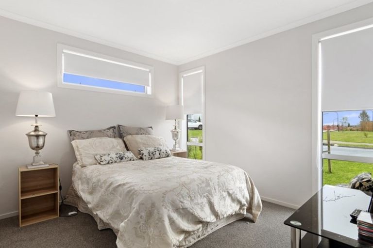 Photo of property in 18 Richardson Road, Omokoroa, 3114