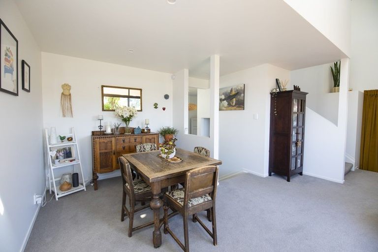Photo of property in 9 Ridgeway Terrace, Taradale, Napier, 4112