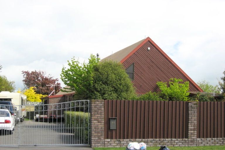 Photo of property in 11 Akaroa Street, Kaiapoi, 7630