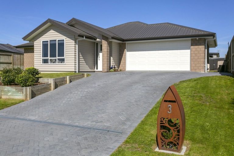 Photo of property in 3 Kamaka Street, Wharewaka, Taupo, 3330