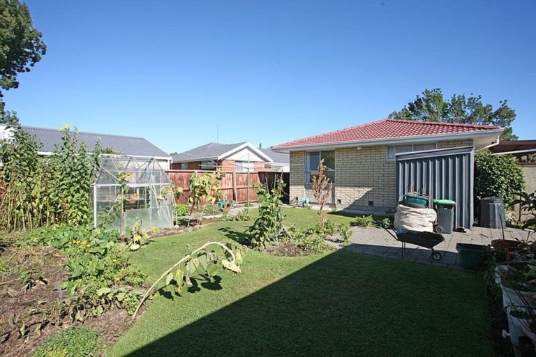 Photo of property in 6 Karnak Crescent, Russley, Christchurch, 8042