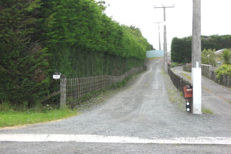Photo of property in 580 Great South Road, Rosehill, Papakura, 2113
