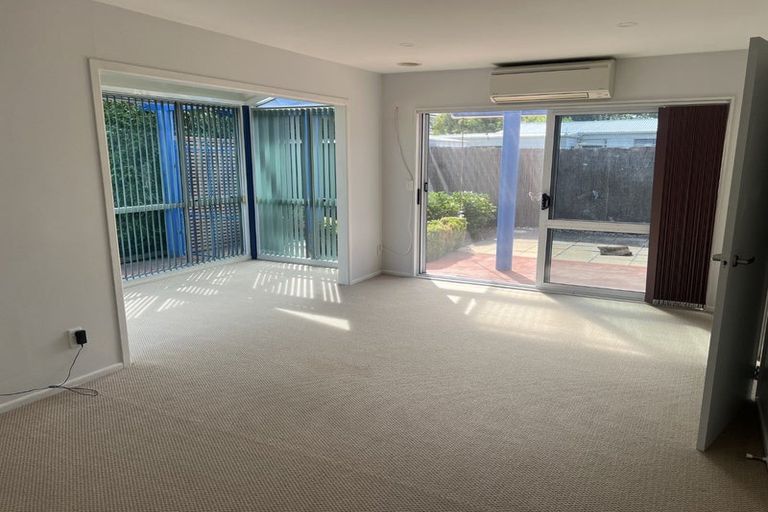 Photo of property in 132b Warren Crescent, Hillmorton, Christchurch, 8025