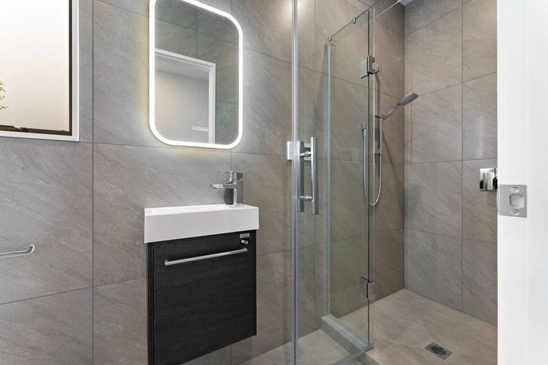 Photo of property in 30a Skua Road, Hobsonville, Auckland, 0616