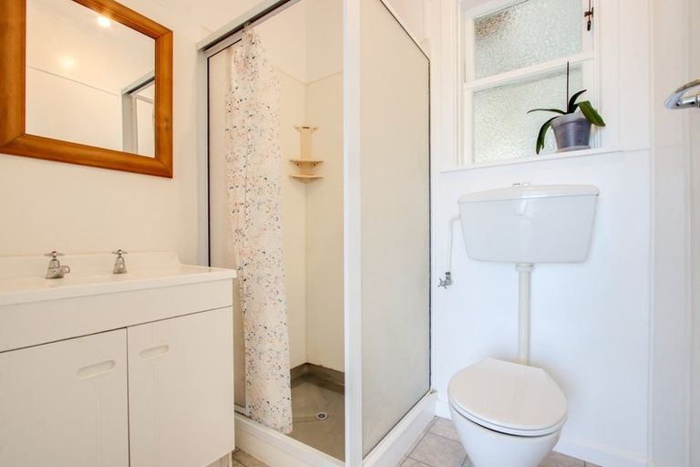 Photo of property in 124a Shakespeare Road, Bluff Hill, Napier, 4110