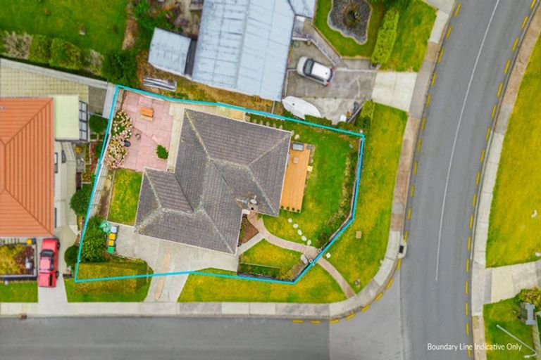 Photo of property in 1/37 Weldene Avenue, Glenfield, Auckland, 0629