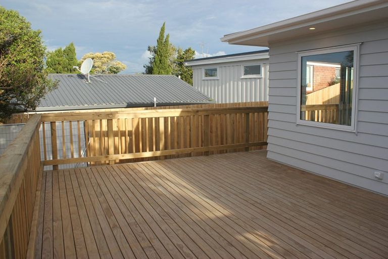 Photo of property in 10 Fordham Street, Beach Haven, Auckland, 0626