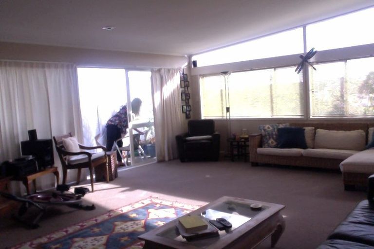 Photo of property in 61 Parr Terrace, Castor Bay, Auckland, 0620