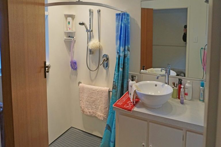 Photo of property in 65 Martin Street, Strathern, Invercargill, 9812