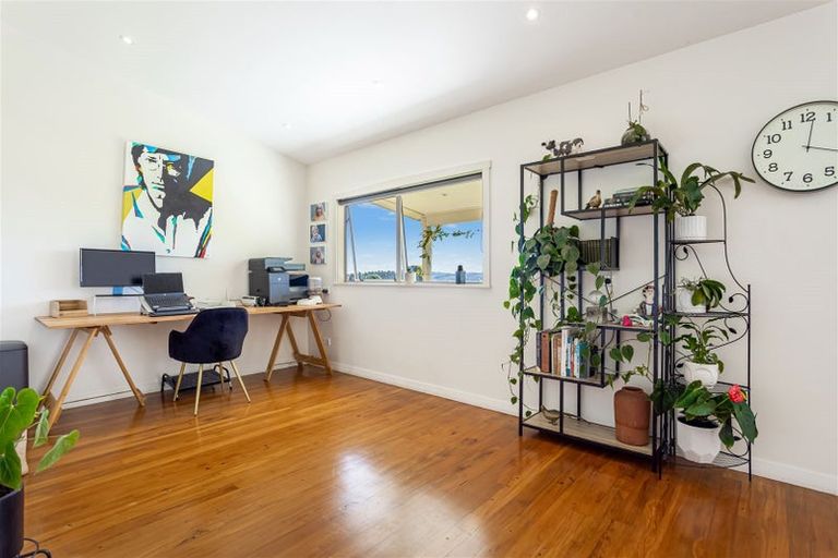 Photo of property in 135c Hutchinson Road, Helensville, 0875