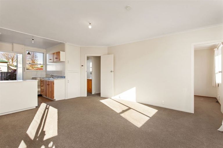 Photo of property in 2/27 Percy Street, Phillipstown, Christchurch, 8011
