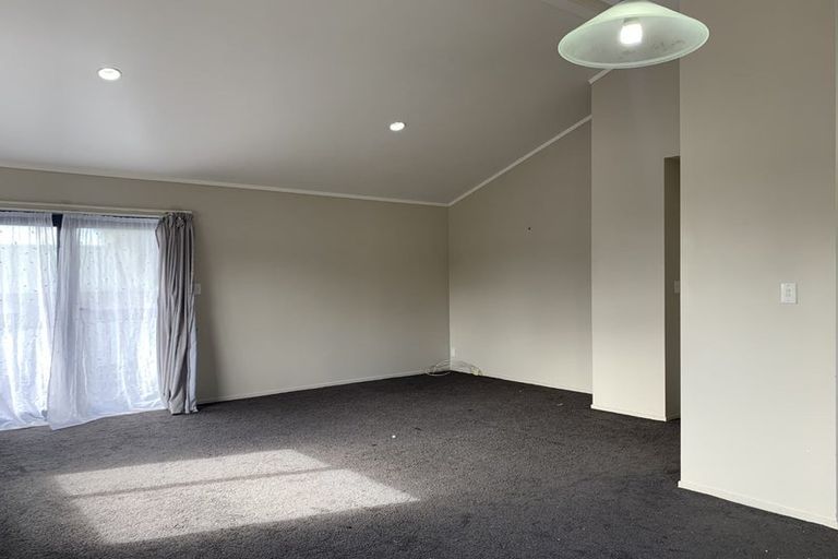 Photo of property in 51a West Coast Road, Glen Eden, Auckland, 0602