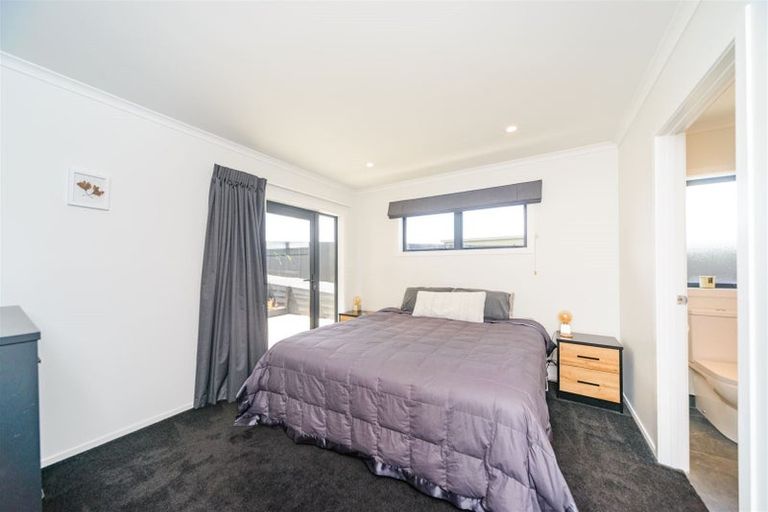 Photo of property in 8 Poplar Grove, Feilding, 4702
