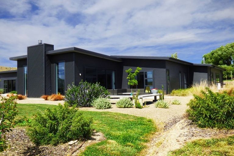 Photo of property in 636 Bannockburn Road, Bannockburn, Cromwell, 9384