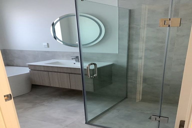 Photo of property in 30 Ruru Street, Cambridge, 3434