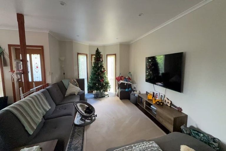 Photo of property in 8 Sheddings Lane, East Tamaki, Auckland, 2016