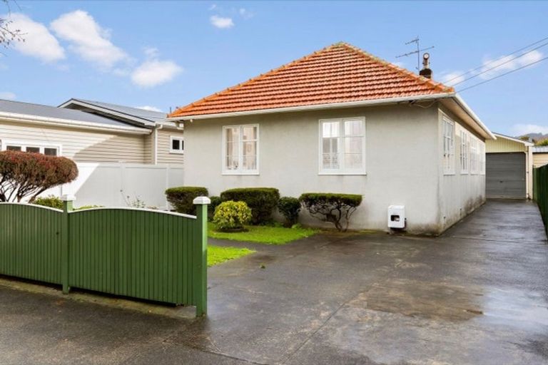 Photo of property in 25a Bauchop Road, Waterloo, Lower Hutt, 5011
