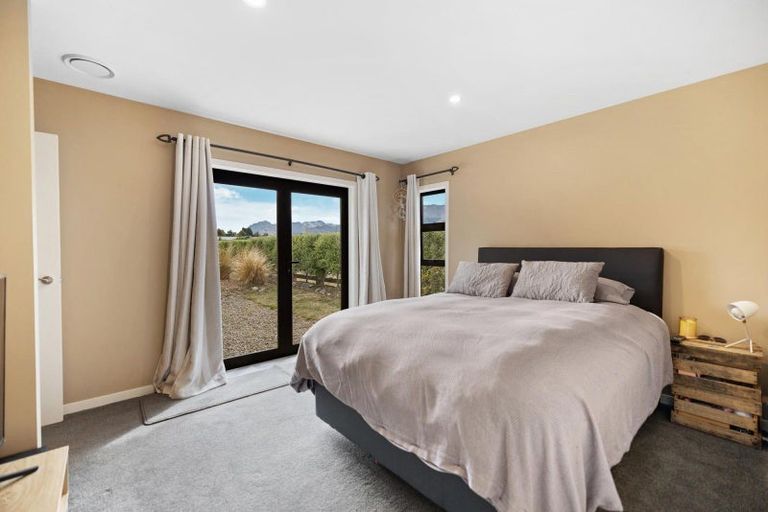 Photo of property in 8 Dingle Street, Lake Hawea, Wanaka, 9382