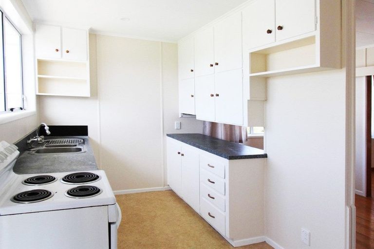 Photo of property in 36 Larne Avenue, Pakuranga Heights, Auckland, 2010