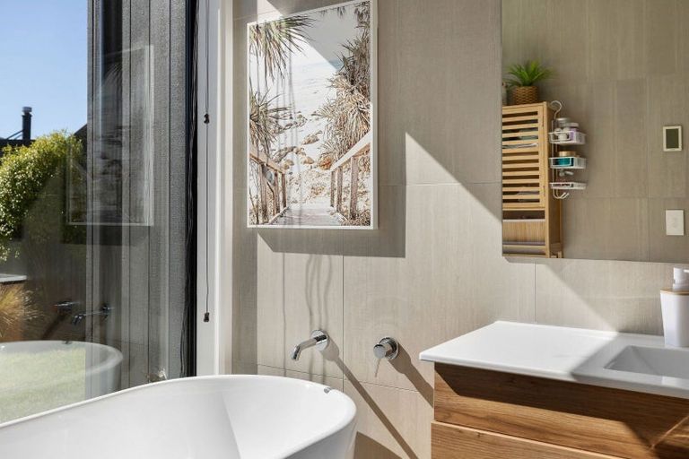 Photo of property in 4 Mckenzies Shute, Jacks Point, Queenstown, 9371