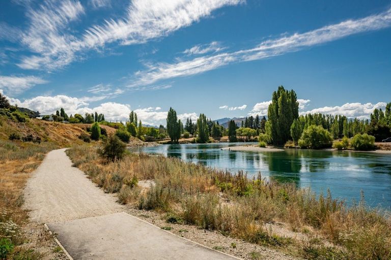 Photo of property in 11d Kidds Way, Albert Town, 9305