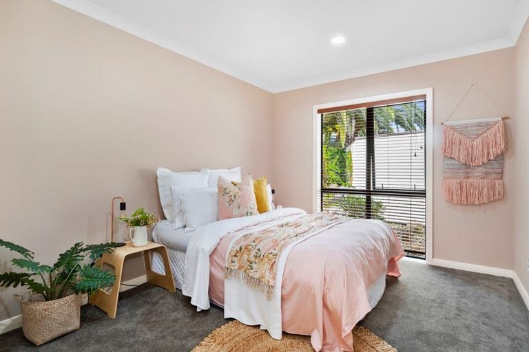 Photo of property in 2 Eyres Place, Ohauiti, Tauranga, 3112