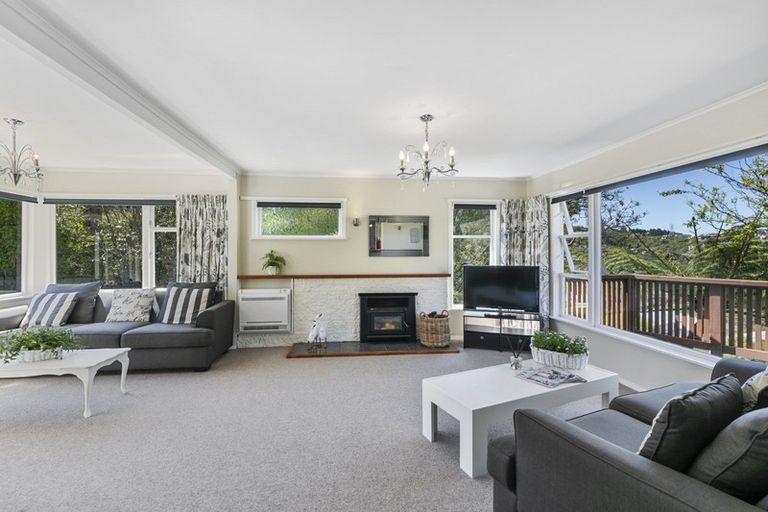 Photo of property in 102 Normandale Road, Normandale, Lower Hutt, 5010