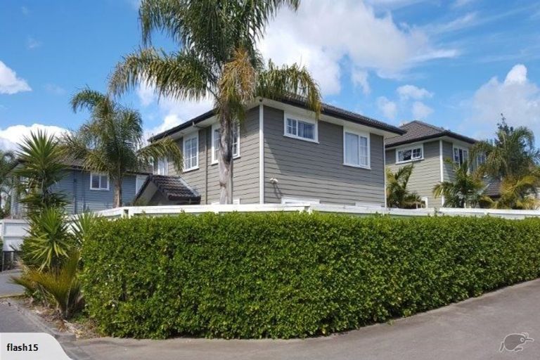 Photo of property in 17b Forest Hill Road, Henderson, Auckland, 0612