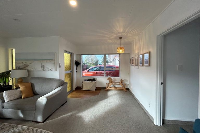 Photo of property in 1/15 King Street, Taradale, Napier, 4112