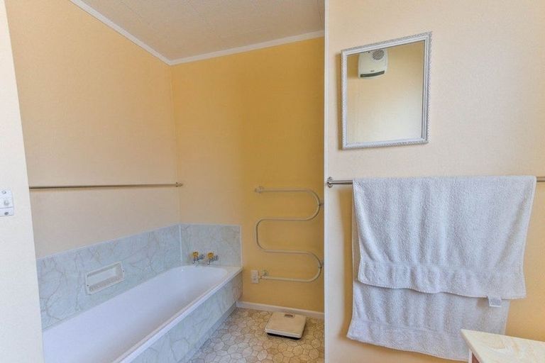 Photo of property in 5 Stafford Street, Springvale, Whanganui, 4501