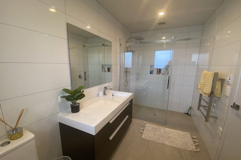 Photo of property in 31 Mount Nicholas Avenue, Wanaka, 9305