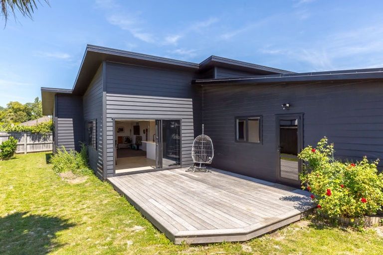 Photo of property in 4 Devon Lane, Carterton, 5713