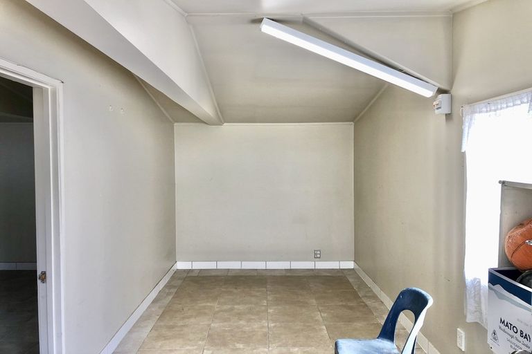 Photo of property in 27 Orly Avenue, Mangere, Auckland, 2022