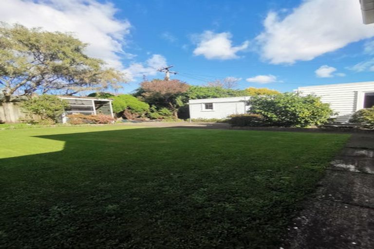 Photo of property in 219 Cambridge Terrace, Naenae, Lower Hutt, 5011