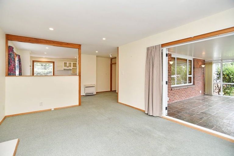 Photo of property in 184 Withells Road, Avonhead, Christchurch, 8042