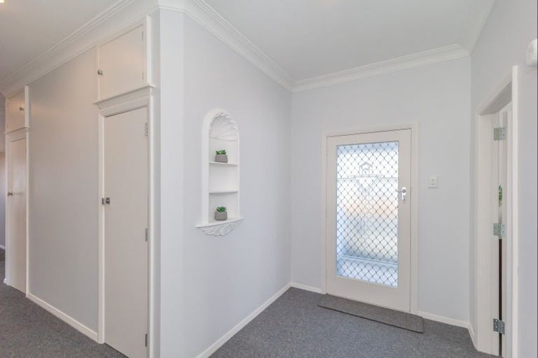 Photo of property in 100 Weraroa Road, Levin, 5510