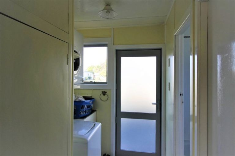 Photo of property in 27 Howden Street, Te Anau, 9600
