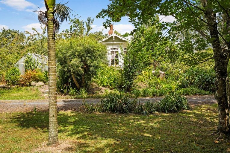Photo of property in 290 Paihia Road, Kawakawa, 0282