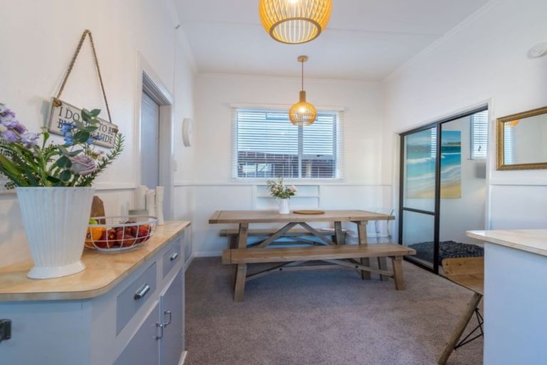 Photo of property in 992 Brighton Road, Brighton, Dunedin, 9035