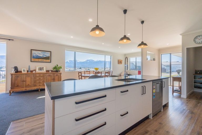 Photo of property in 6 Tawera Place, Te Anau, 9679