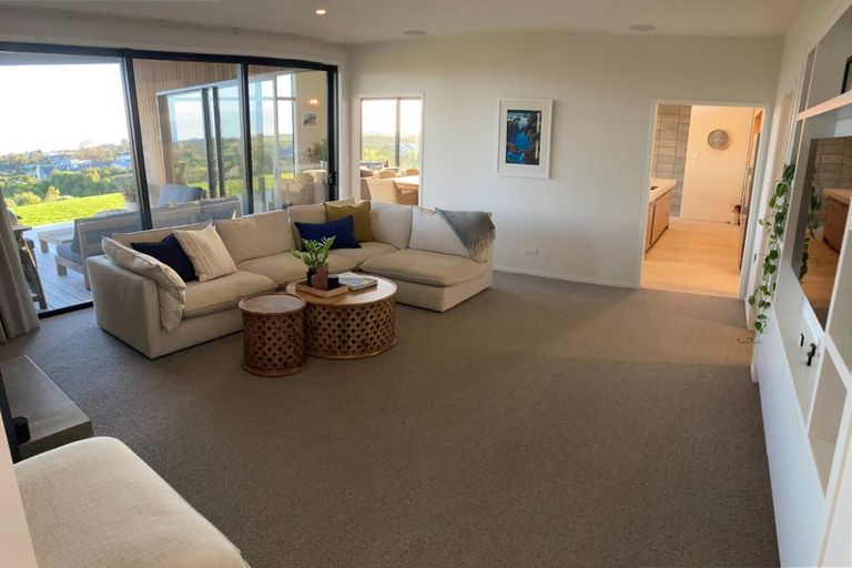 Photo of property in 6 Ekuarangi Place, Kaitake, New Plymouth, 4374