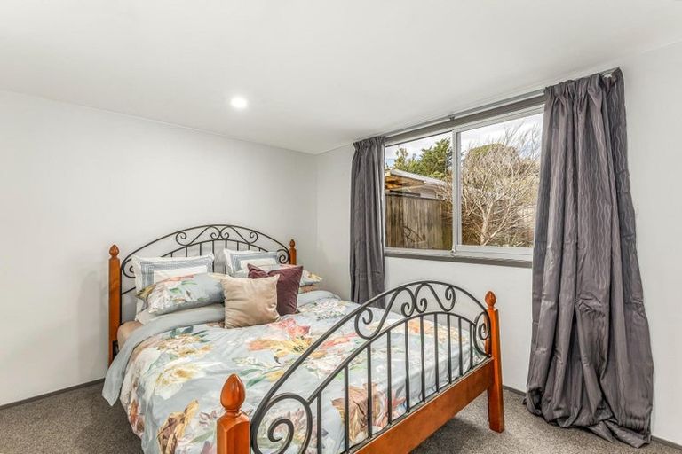 Photo of property in 21 Paekakariki Hill Road, Pauatahanui, Porirua, 5381