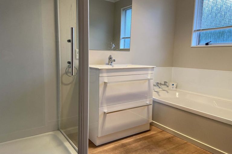 Photo of property in 80b Oriel Avenue, Tawa, Wellington, 5028