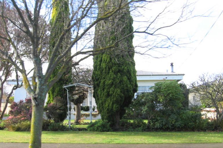 Photo of property in 242 Mayfair Avenue, Mayfair, Hastings, 4122