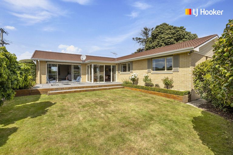 Photo of property in 42 Glendevon Place, Vauxhall, Dunedin, 9013