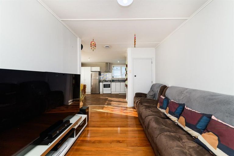 Photo of property in 33 Holland Crescent, Bulls, 4818